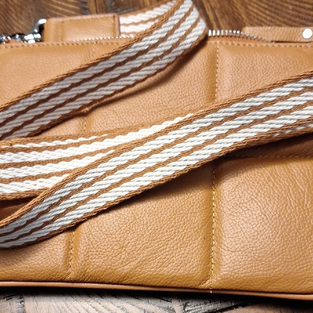 Tan Leather Crossbody Bag - Picture 7 of 7